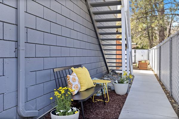 The Deck at Sunshine Loft