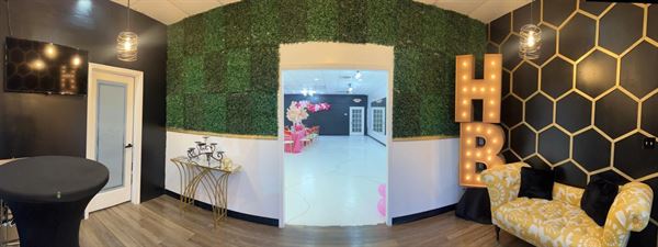 Honey Beeyond Studio - HTX