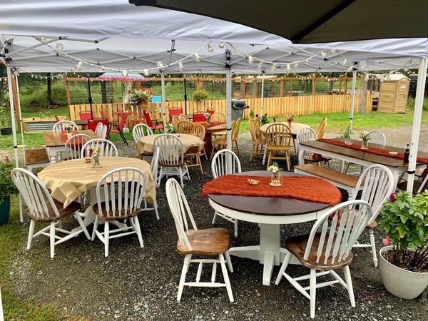 Duke's Black Dog Lodge