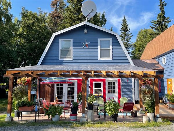 Duke's Black Dog Lodge