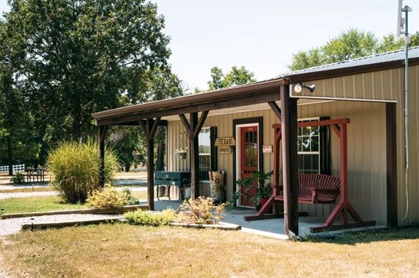 Arrowhead Point RV Park & Cabins