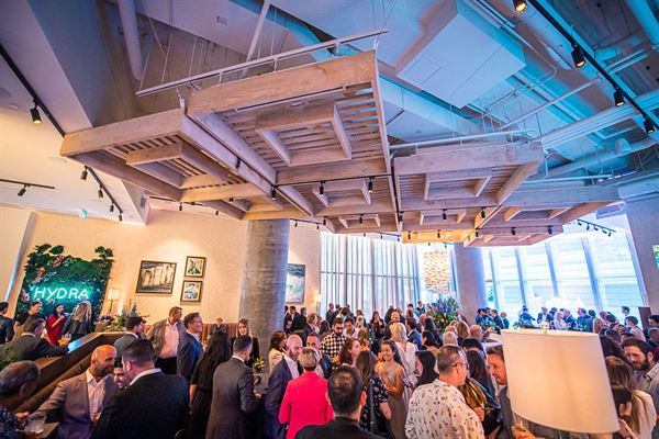 Hydra Estiatorio & Wine Bar