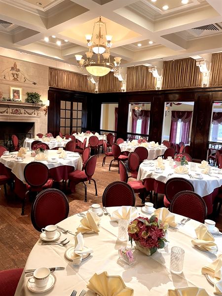 Bella Tori at the Mansion