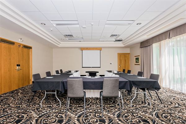 Best Western - Inn On The Bay