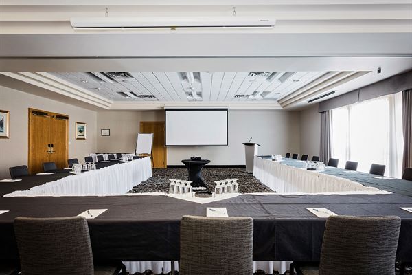 Best Western - Inn On The Bay