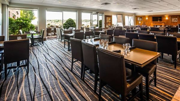 Best Western - Inn On The Bay