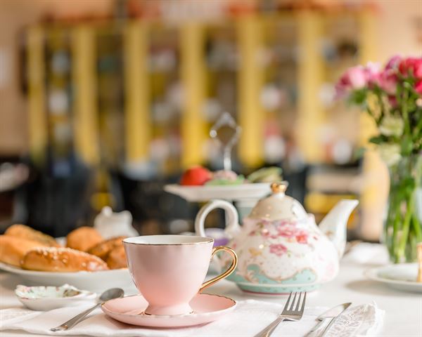 Piroshky and Crepes European Bakery and Cafe