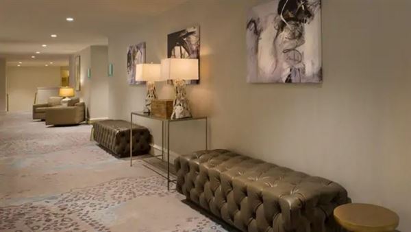 DoubleTree by Hilton Hotel Dallas - Love Field