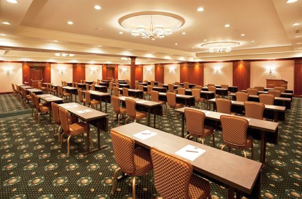 Ann Arbor Regent Hotel and Suites