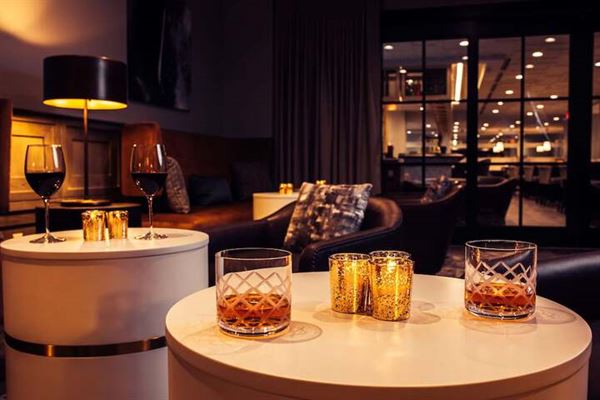 Somerset Hills Hotel Tapestry Collection by Hilton