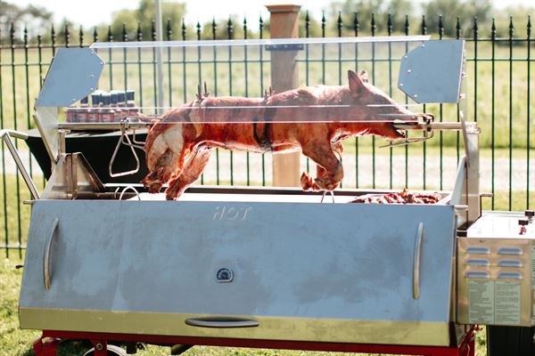 PIGOUT Catering GTA 1