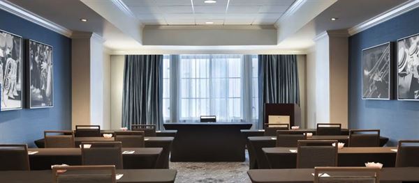 Hilton New Orleans/St. Charles Avenue