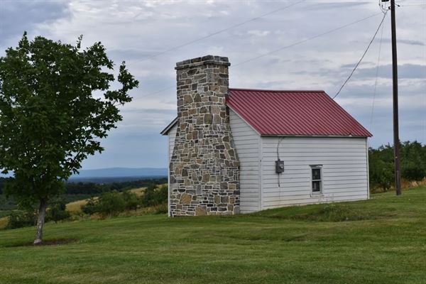The Homestead Farm Historic Wright-Barton Venue