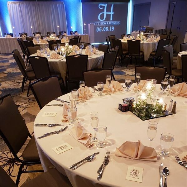 Eastland Suites Hotel & Conference Center