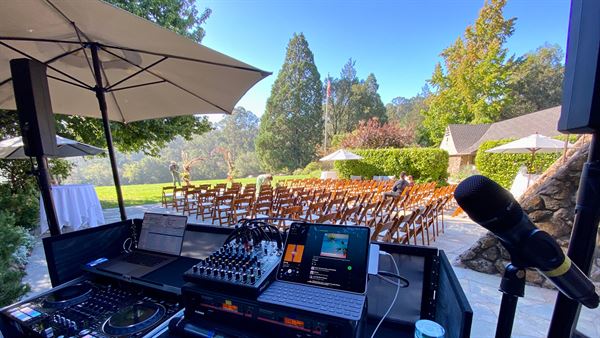 Zhaldee's Eats & Beats