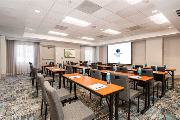 DoubleTree by Hilton Carson