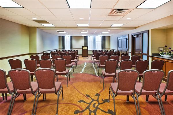 Hilton Garden Inn Cleveland Downtown & Gateway Conference Center