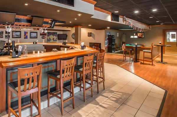 Quality Inn & Suites Hanes Mall