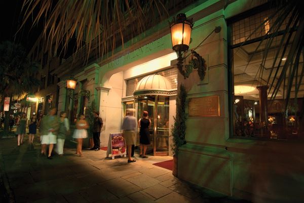 Market Pavilion Hotel