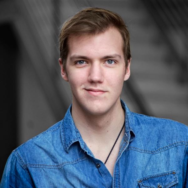 Deacon Lovell Photography