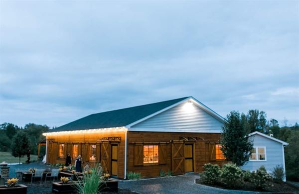 The Venue at Orchard View Farm