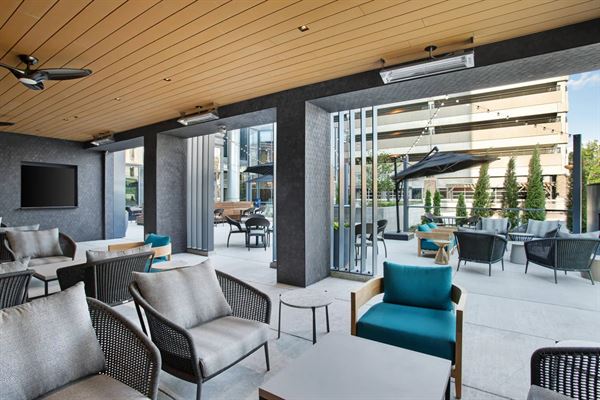 The Farnam, Autograph Collection