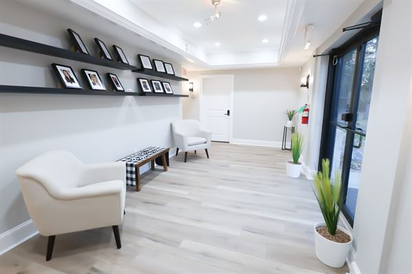 Magnolia Woods Office Suites and Meeting Space- Magnolia