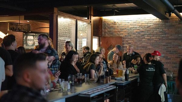 Tom Foolery's Restaurant & Bar