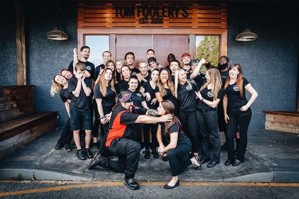 Tom Foolery's Restaurant & Bar