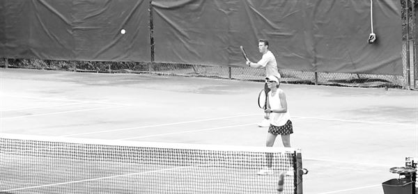 Lancaster Tennis & Yacht Club