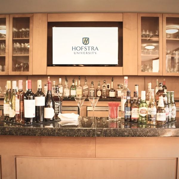 Hofstra University Club