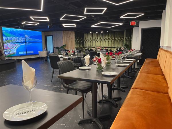 Lounge | Luxe Banquet