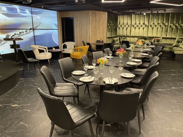 Lounge | Luxe Banquet