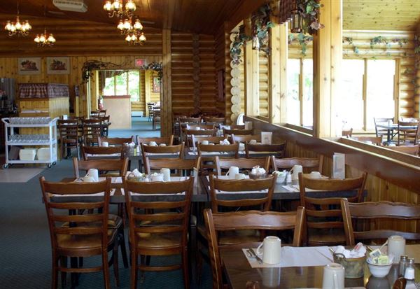 All Seasons Inn & Restaurant