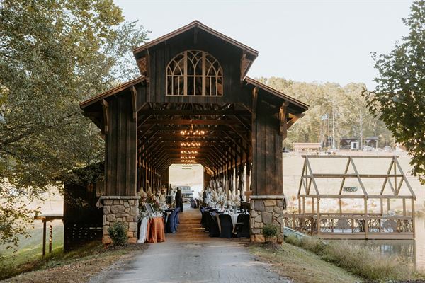 Laceé Meadows Venue