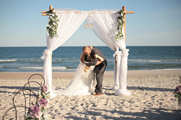 Seawitch Cafe & Tiki Bar