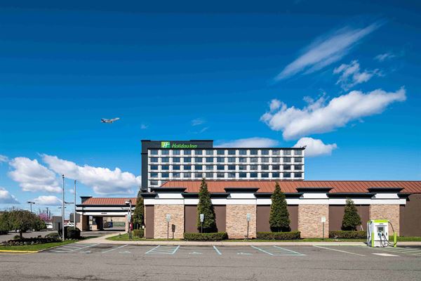 Holiday Inn International Newark Airport