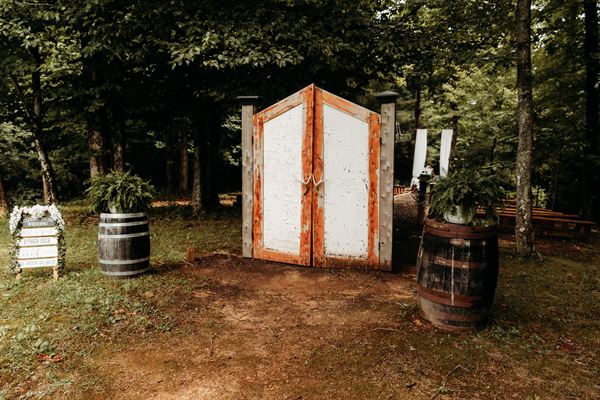 Events by Jenny Lea at the Red River Gorge Appalachian Rose Farm