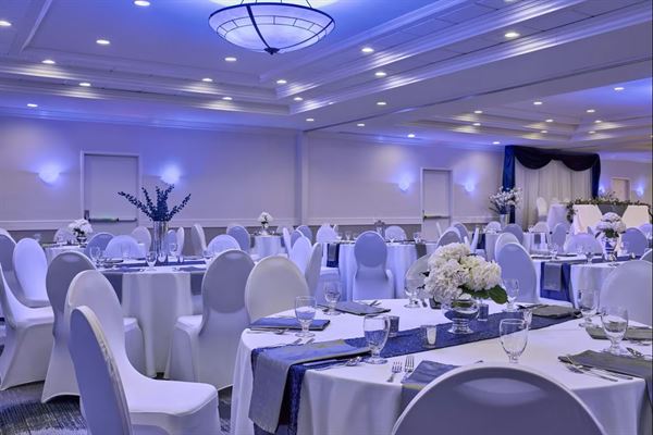 Delta Hotels by Marriott Muskegon Convention Center