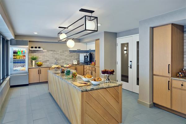 Delta Hotels by Marriott Muskegon Convention Center