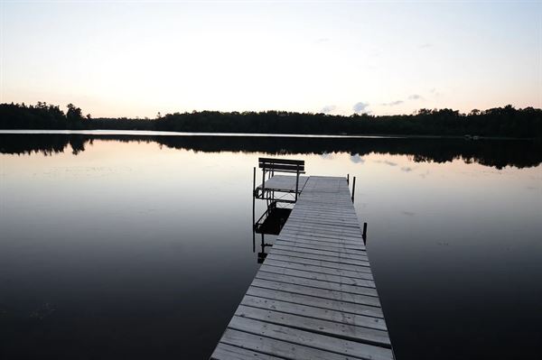 Hanging Horn Lakeside Resort