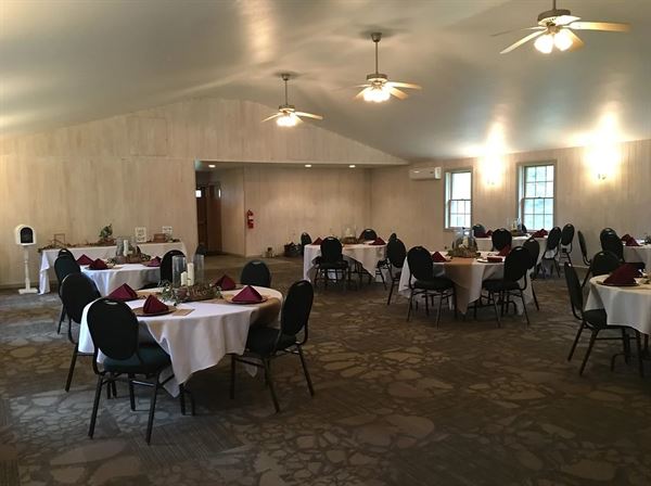 Hanging Horn Lakeside Resort