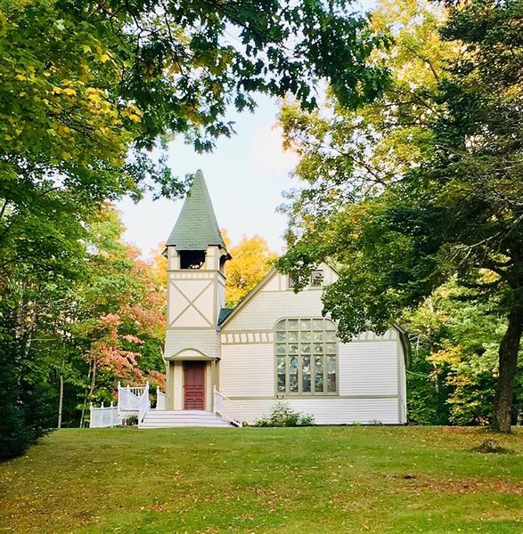 Hanging Horn Lakeside Resort