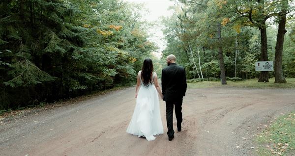 Hanging Horn Lakeside Resort