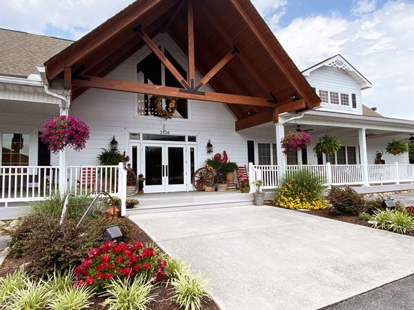 The Southern Pines Wedding and Event Venue