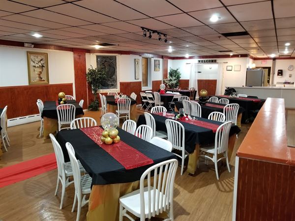 Upper Level Entertainment Hall