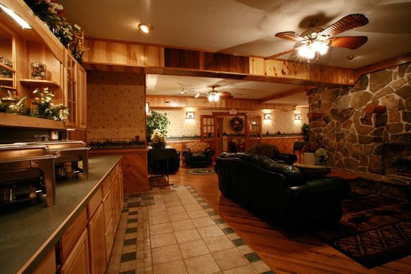 Smoke Hole Caverns & Log Cabin Resort