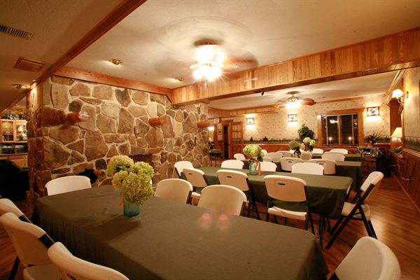 Smoke Hole Caverns & Log Cabin Resort