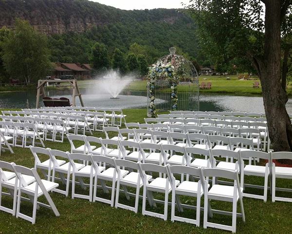 Smoke Hole Caverns & Log Cabin Resort