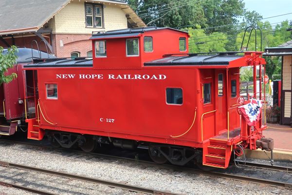 New Hope & Ivyland Railroad